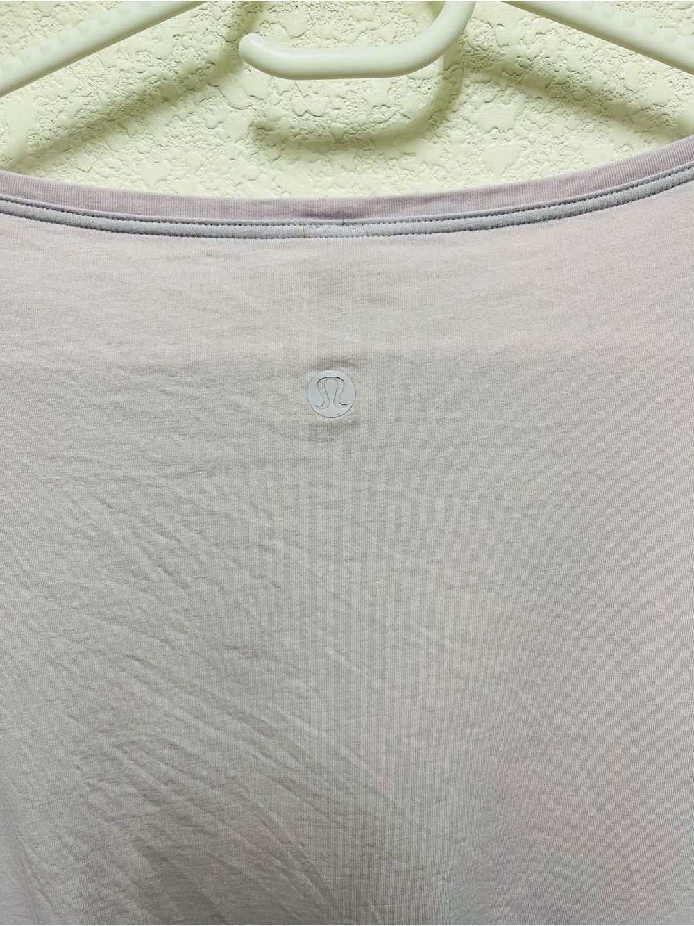 LULULEMON Back in Action Shirt Short Sleeves Boat Neck Size 10 - Picture 4 of 4